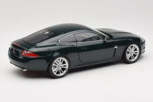 Jaguar XK X150 Coupe Verde Minichamps 1:18 150130501 Metal - imagen 3 de 8