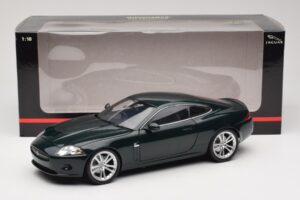 Jaguar XK X150 Coupe Verde Minichamps 1:18 150130501 Metal - imagen 8 de 8