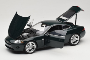 Jaguar XK X150 Verde Minichamps 1:18 150130500 Metal - imagen 2 de 8