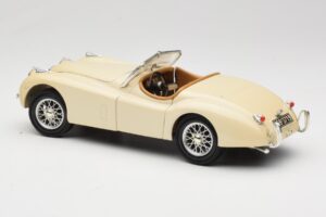 Jaguar XK120 Blanco Eduscho 1:18 7482-1HTH Metal - imagen 7 de 8