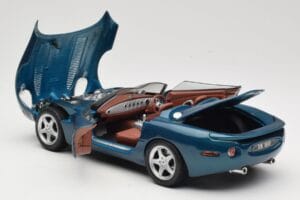 Jaguar XK180 Verde Maisto 1:18 50337 Metal - imagen 5 de 8