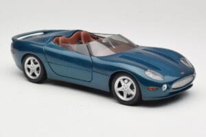 Jaguar XK180 Verde Maisto 1:18 50337 Metal - imagen 6 de 8