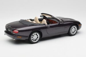 Jaguar XKR X100 Descapotable Gris Maisto 1:18 50331 Metal - imagen 3 de 8