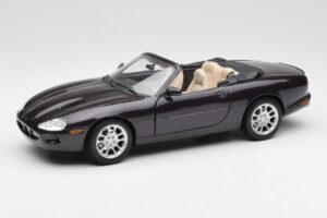 Jaguar XKR X100 Descapotable Gris Maisto 1:18 50331 Metal