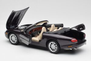 Jaguar XKR X100 Descapotable Gris Maisto 1:18 50331 Metal - imagen 5 de 8