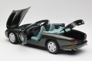 Jaguar XKR X100 Descapotable Verde Maisto 1:18 37800-M1 Metal - imagen 5 de 8