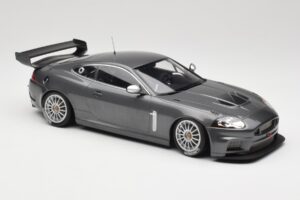 Jaguar XKR GT3 Grey Metallic Minichamps 1:18 150081390 Metal - imagen 4 de 6