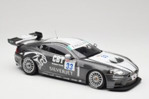 Jaguar XKR GT3 Quaife #33 P. Hall FIA GT3 Championship 2008 Minichamps 1:18 150081333 Metal - imagen 4 de 6