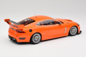 Jaguar XKR GT3 Racing Orange Minichamps 1:18 150081391 Metal - imagen 2 de 6