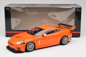 Jaguar XKR GT3 Racing Orange Minichamps 1:18 150081391 Metal - imagen 6 de 6