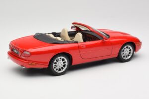 Jaguar XKR X100 Rojo Maisto 1:18 50330 Metal - imagen 3 de 8