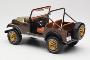 Jeep CJ-7 Golden Eagle Verde MCG 1:18 MCG18109 Metal - imagen 5 de 6