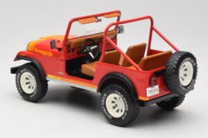 Jeep CJ-7 Renegade Rojo MCG 1:18 MCG18110 Metal - imagen 5 de 6