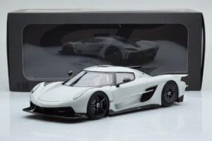 Koenigsegg Jesko Absolut Gris GT Spirit 1:18 GT412 Resina - imagen 6 de 6