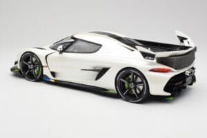 Koenigsegg Jesko Attack Crystal White Pearl GT Spirit 1:12 GT501 Resina - imagen 5 de 6
