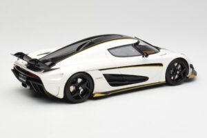 Koenigsegg Regera Crystal Blanco GT Spirit 1:18 GT913 Resina - imagen 2 de 6