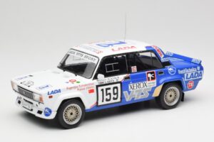 Lada 2105 VFTS #159 E. Tumalevicius 1000 Lakes Rally 1987 IXO 1:18 18RMC181B Metal