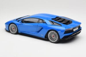 Lamborghini Aventador S LP740-4 Blue Nila AUTOart 1:18 79134 Metal - imagen 7 de 8