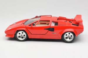 Lamborghini Countach Rojo Bburago 1:18 3047-M1 Metal - imagen 4 de 8