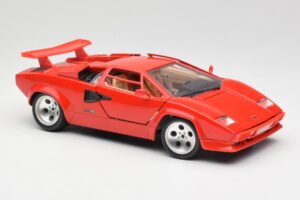 Lamborghini Countach Rojo Bburago 1:18 3047-M1 Metal - imagen 6 de 8