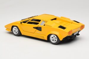 Lamborghini Countach TC Amarillo Tonka 1:18 09035-R1 Metal - imagen 7 de 8