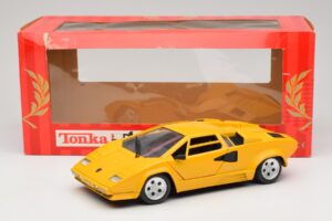 Lamborghini Countach TC Amarillo Tonka 1:18 09035-R1 Metal - imagen 8 de 8