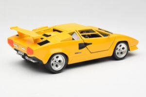 Lamborghini Countach Amarillo Bburago 1:18 3037 Metal - imagen 3 de 8