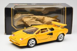 Lamborghini Countach Amarillo Bburago 1:18 3037 Metal - imagen 8 de 8
