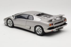 Lamborghini Diablo Plata AUTOart 1:18 70071 Metal - imagen 7 de 8