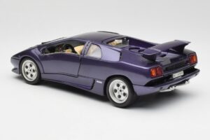Lamborghini Diablo Morado Maisto 1:18 3028 Metal - imagen 7 de 8