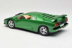 Lamborghini Diablo SE Verde Maisto 1:18 50303 Metal - imagen 7 de 8