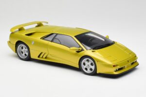 Lamborghini Diablo SE30 Anniversary Edition Amarillo Spyder AUTOart 1:18 79157 Metal - imagen 6 de 8