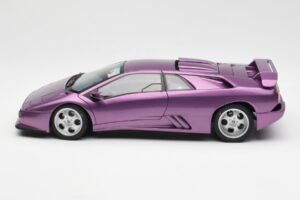 Lamborghini Diablo SE30 Jota Morado Metálico AUTOart 1:18 79142 Compuesto - imagen 4 de 8