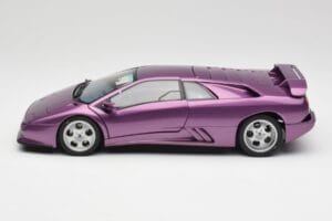 Lamborghini Diablo SE30 Anniversary Edition Morado Metálico AUTOart 1:18 79158 Metal - imagen 4 de 8