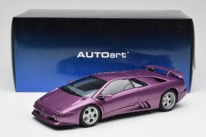 Lamborghini Diablo SE30 Anniversary Edition Morado Metálico AUTOart 1:18 79158 Metal - imagen 8 de 8