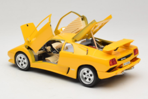 Lamborghini Diablo Amarillo Bburago 1:18 3041-M2 Metal - imagen 5 de 8