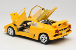 Lamborghini Diablo Amarillo Bburago 1:18 3041 Metal - imagen 5 de 8