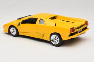 Lamborghini Diablo Amarillo Tonka 1:18 9035 Metal - imagen 7 de 8