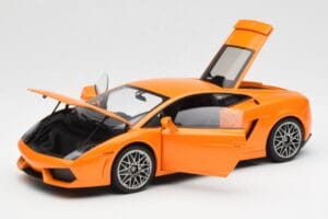 Lamborghini Gallardo LP560-4 Naranja AUTOart 1:18 74593 Metal - imagen 2 de 8