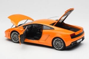 Lamborghini Gallardo LP560-4 Naranja AUTOart 1:18 74593 Metal - imagen 5 de 8