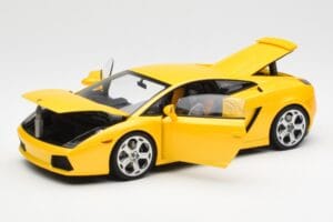 Lamborghini Gallardo Metallic Amarillo AUTOart 1:18 74571 Metal - imagen 2 de 8
