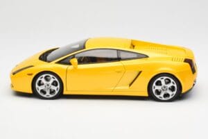 Lamborghini Gallardo Metallic Amarillo AUTOart 1:18 74571 Metal - imagen 4 de 8