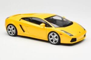 Lamborghini Gallardo Metallic Amarillo AUTOart 1:18 74571 Metal - imagen 6 de 8