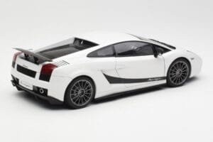 Lamborghini Gallardo Superleggera Monocerus Metallic Blanco AUTOart 1:18 74585 Metal - imagen 3 de 8