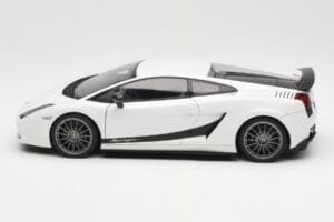 Lamborghini Gallardo Superleggera Monocerus Metallic Blanco AUTOart 1:18 74585 Metal - imagen 4 de 8