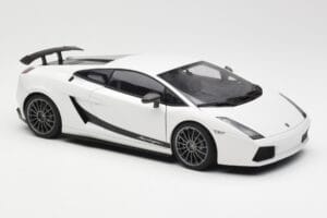 Lamborghini Gallardo Superleggera Monocerus Metallic Blanco AUTOart 1:18 74585 Metal - imagen 6 de 8