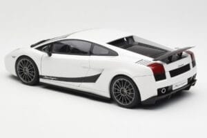 Lamborghini Gallardo Superleggera Monocerus Metallic Blanco AUTOart 1:18 74585 Metal - imagen 7 de 8