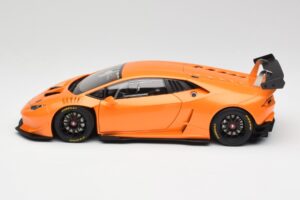 Lamborghini Huracan LP620-2 Super Trofeo Arancio Borealis Pearl Effect Naranja AUTOart 1:18 81558 Metal - imagen 4 de 8