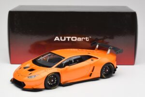 Lamborghini Huracan LP620-2 Super Trofeo Arancio Borealis Pearl Effect Naranja AUTOart 1:18 81558 Metal - imagen 8 de 8