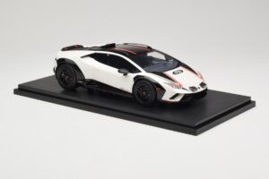 Lamborghini Huracan Sterrato No. 63 Blanco TopSpeed 1:18 TS0610 Resina - imagen 4 de 6